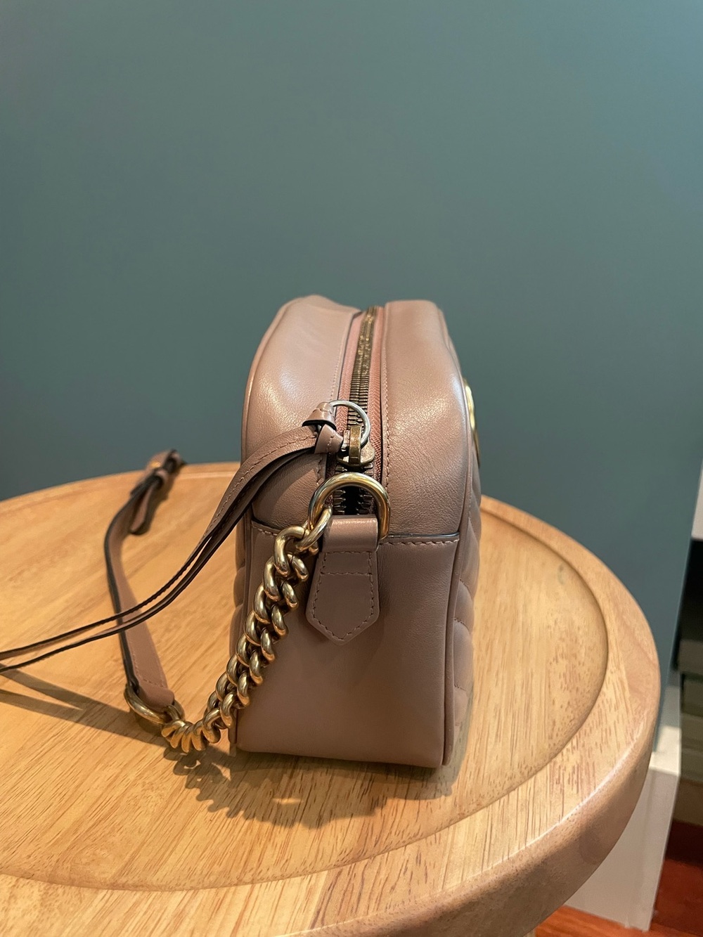 Gucci Marmont Leather Camera Bag in Pink Taupe - Picture 7 of 10